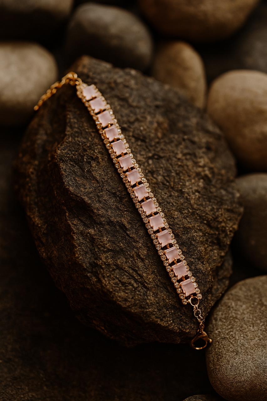 Light pink stone bracelet (stainless steel)