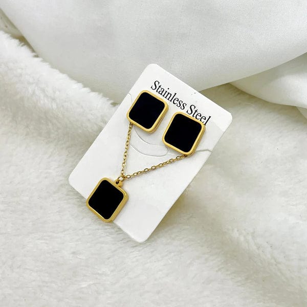 Black Square set.