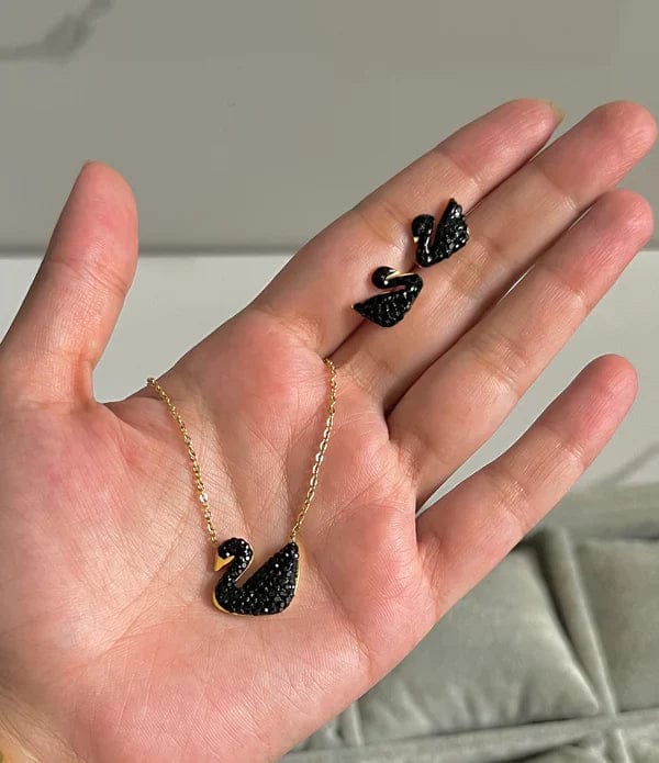 Black swan set (Necklace, earrings)