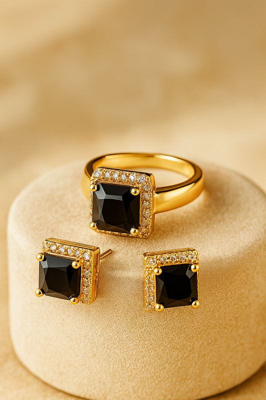 Elegant gold and onxy set (Adjustable Ring)