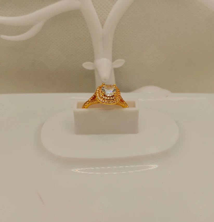 Zircon Ring adustable.