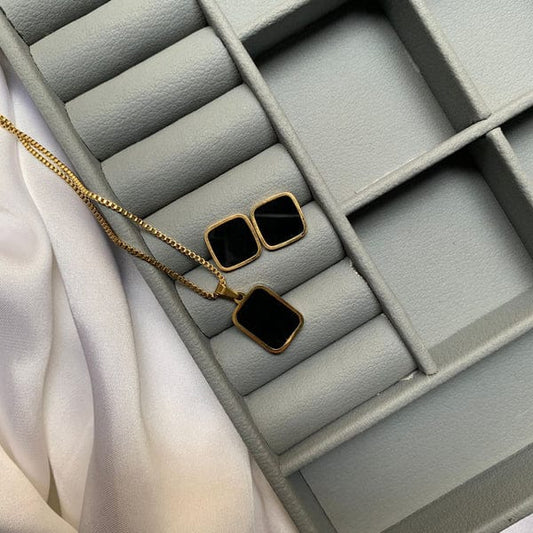 Black Square set.
