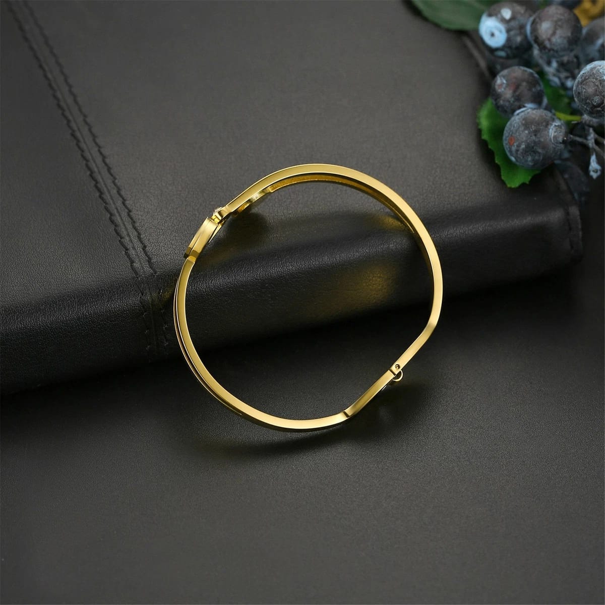 Tree of life bangle bracelet (stainless steel)