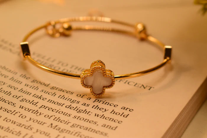 white Fancy Flower Design bracelet